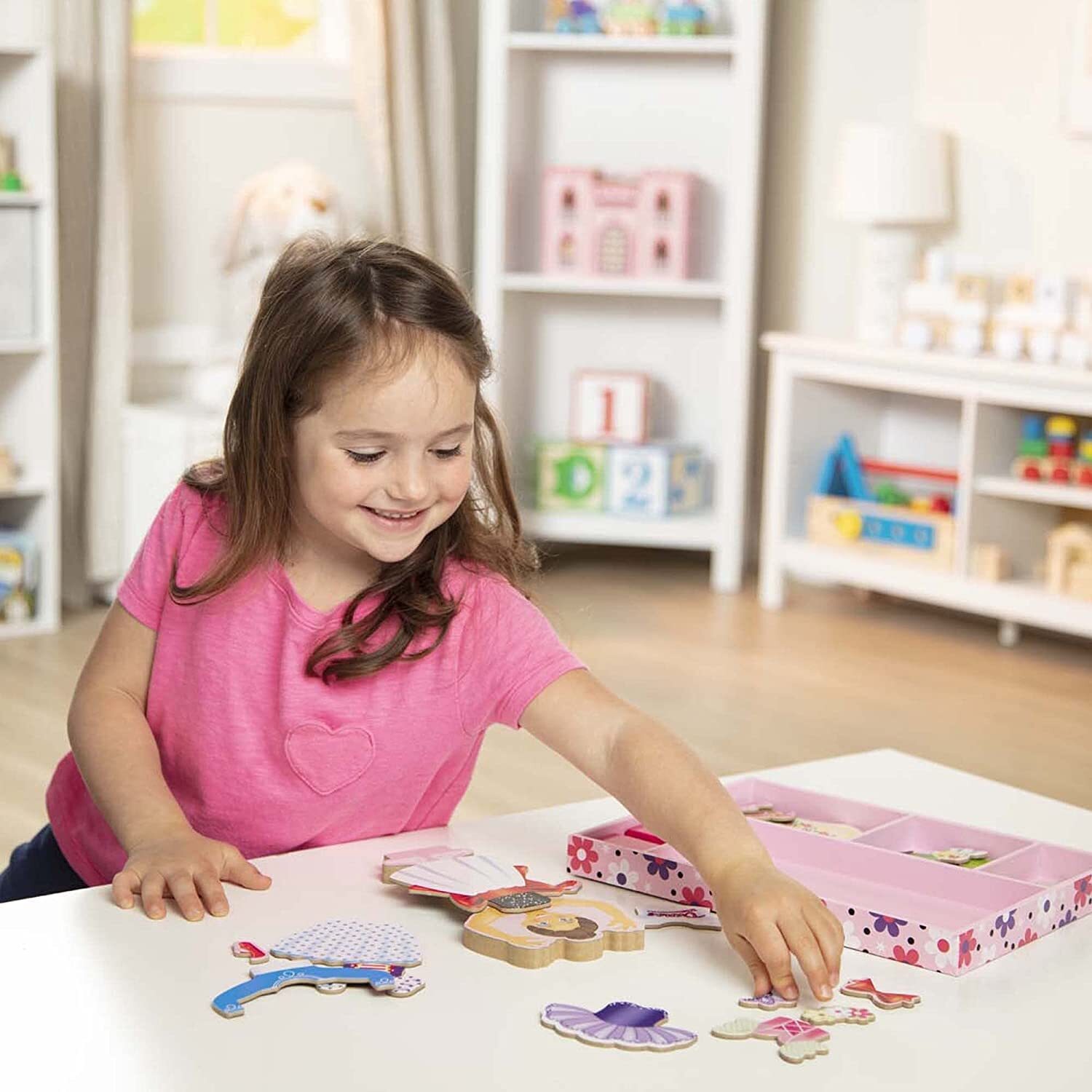 Melissa & Doug Ballerina And Fairy Magnetic Dress-up Muñeca | Meses Sin Interés - View #3