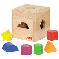 GOKI - Shape Sorting Cube Natural