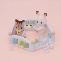 Sylvanian Families - Let's Play Playpen
